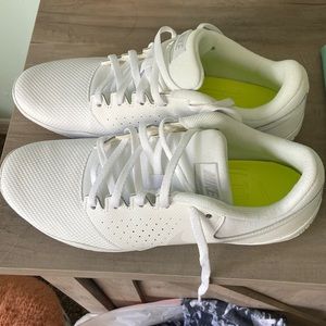 Nike cheer shoes size 7